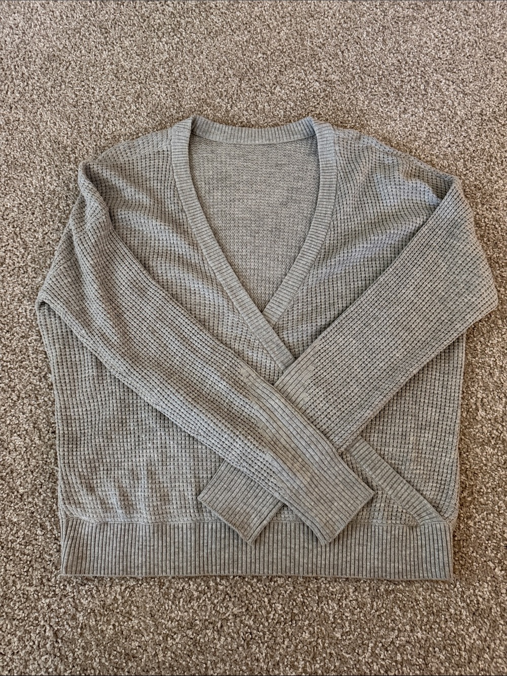 Splendid Gray V-Neck Waffle Knit Sweater